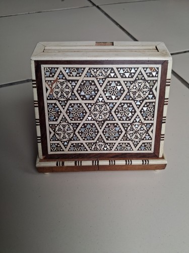 Vintage cigarette dispenser - cigarette,