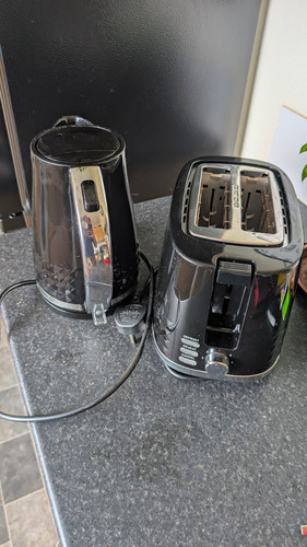 Tower kettle and toaster - tower,