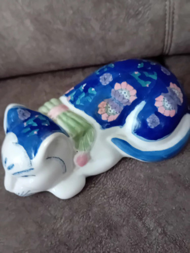 Vintage chinese sleeping cat - chinese,