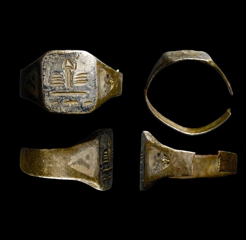 Authentic antiquity crusader - authentic,