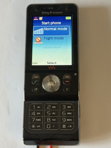 Retro 2000s sony - sony, ericsson