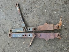 Valmet 655  tractor lift arms