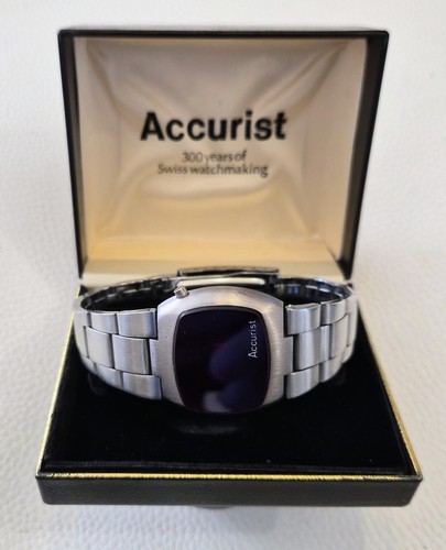 Boxed accurist led wristwatch - boxed,
