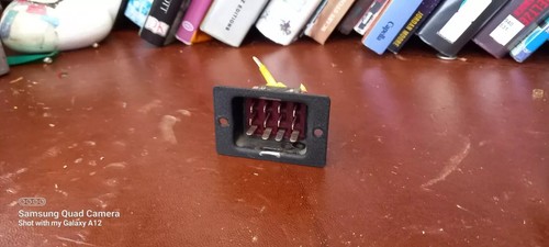 Yaesu 901 902 12 - yaesu, pin