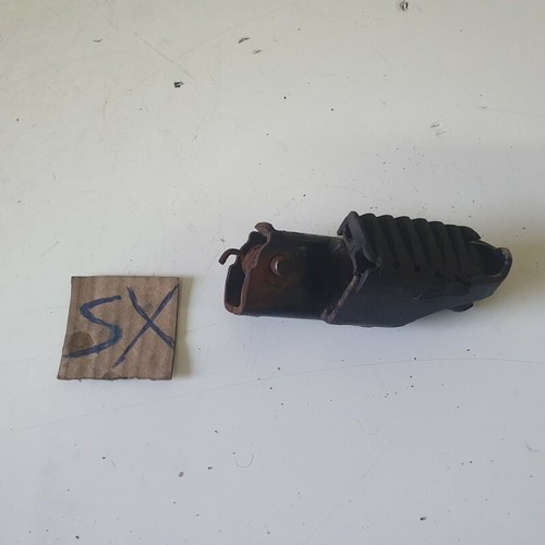 Left front footpeg honda - left,