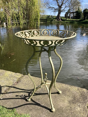 Green metal jardiniere table - metal,