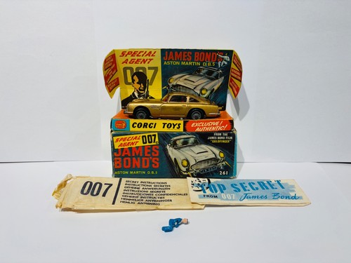 Corgi toys 261 - toys, james