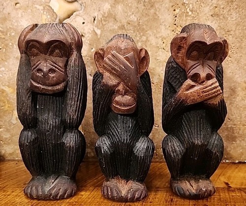 Vintage hand carved wood - hand,
