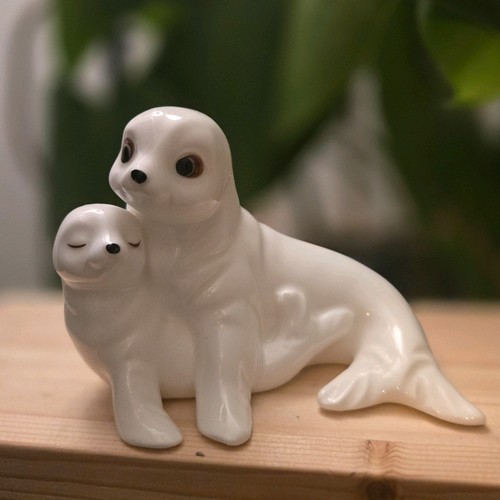 Royal osborne bone china seal - royal,