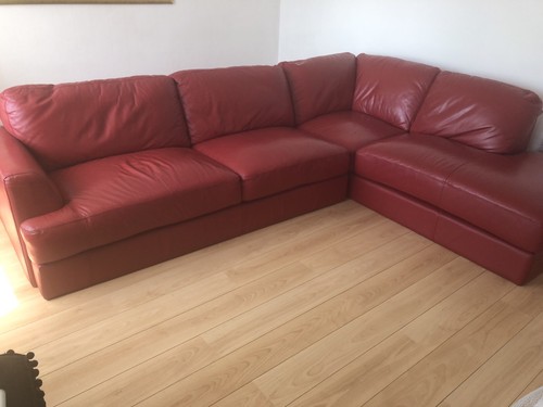 Sofa immaculate condition red - sofa,