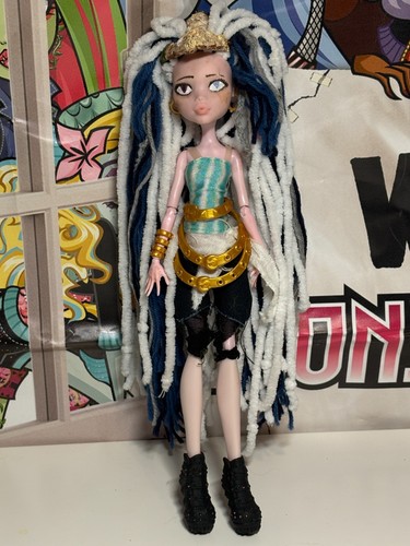 Monster high doll - monster,