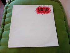 UB40 – Present Arms vinyl