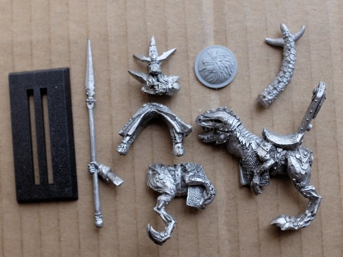 Dark elf general mounted - elf, on