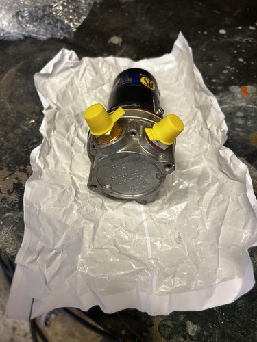 Fuel pump - su,
