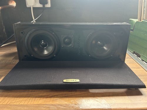 Ruark dialogue one - one, centre