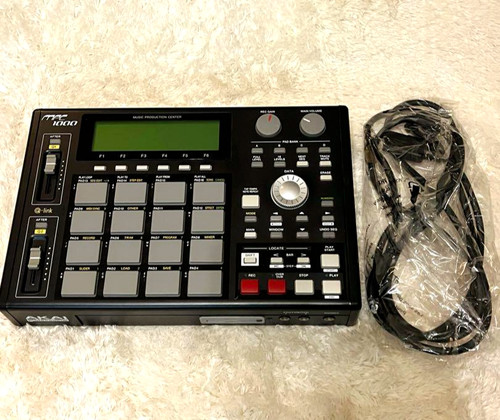 Akai mpc1000 sampling machine - mpc1000,