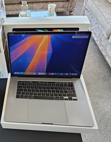 Apple macbook pro inch i9 - pro,