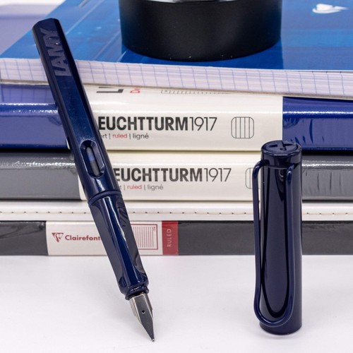 Lamy safari fountain pen - safari,