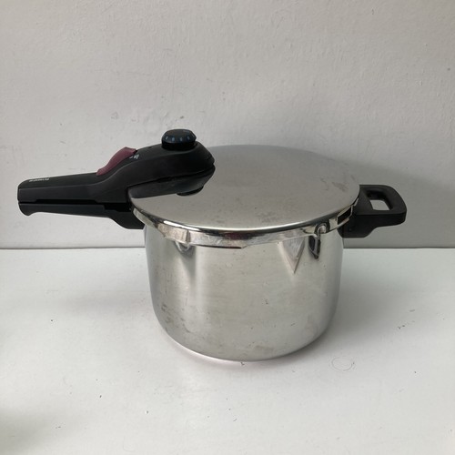 Tower pressure cooker 22cm - 6l,