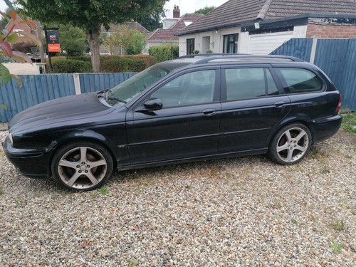 Breaking jaguar type 2 d - breaking,