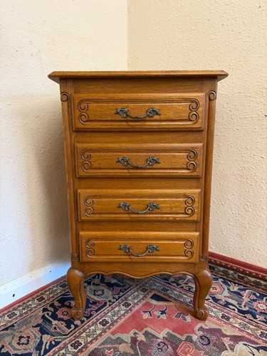 Neat size french chest four - chest, of