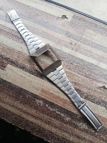 Omax spaceman watch case - watch,