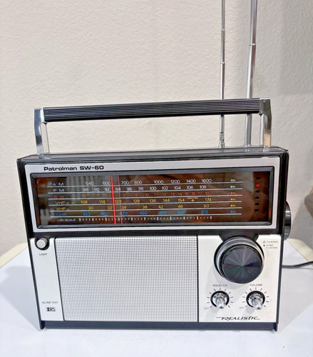 Radio shack realistic - radio,