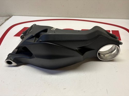 Ducati panigale swingarm - ducati, v2