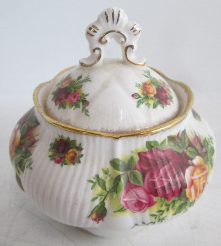 Vintage royal albert old - royal,