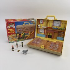 Vintage Tots TV Play Cottage