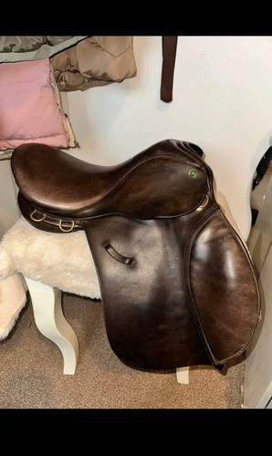 Ideal brown saddle - 15”,