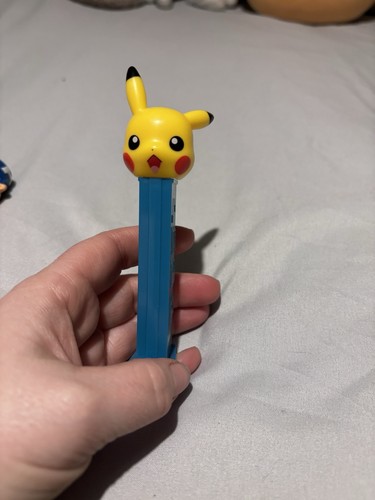 Pokémon pikachu pez dispenser - pokémon,