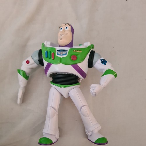 Buzz lightyear chopping action - lightyear,