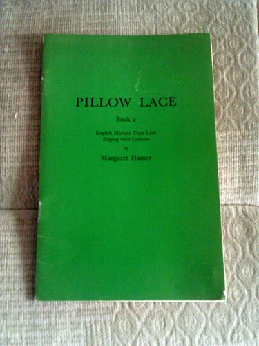 Pillow lace book margaret - pillow, 2
