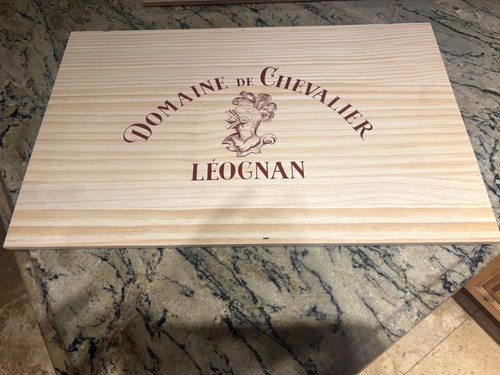 Domaine chevalier wooden - domaine,