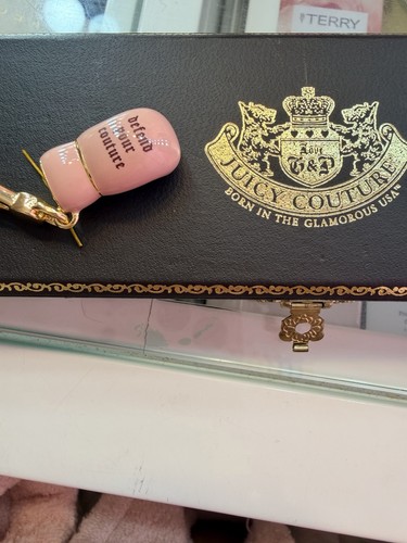 Juicy couture defend your - juicy,