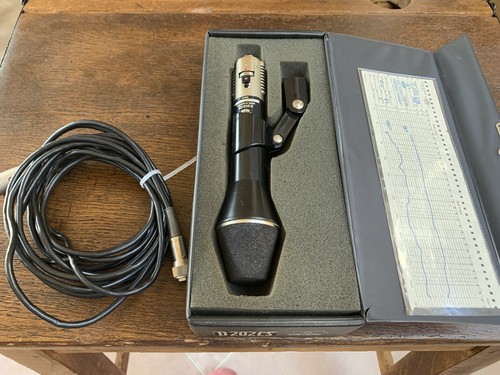 Akg d202cs boxed - 46750).,