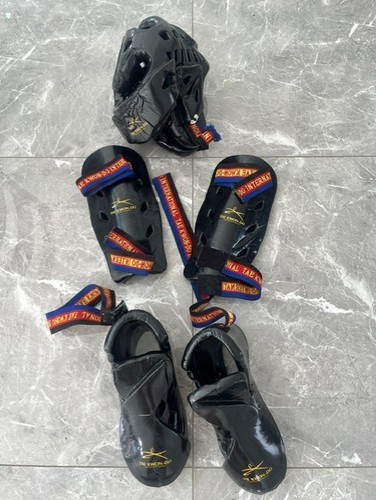 Tae kwon sparring kit - do,