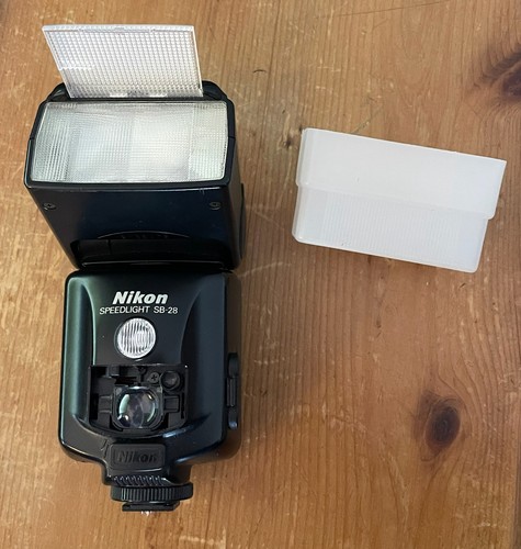 Nikon speedlite flash - sb-28,