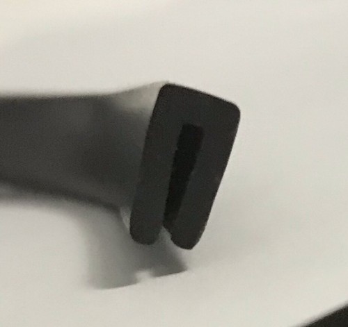 Black rubber channel edging - u,