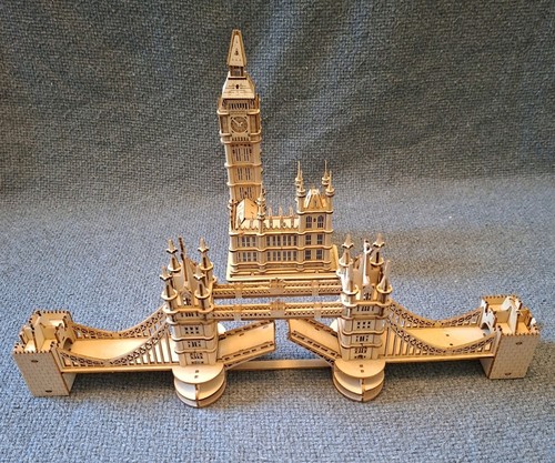 Rokr wooden puzzle kit - wooden,