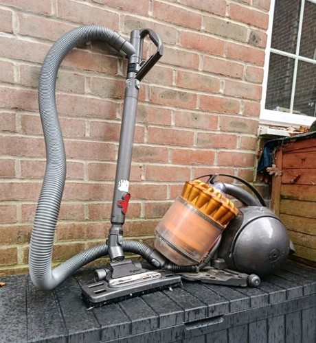 Dyson cylinder pull along - along, dc39