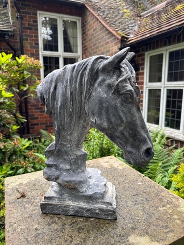 Horse head bust sculpture - bust,