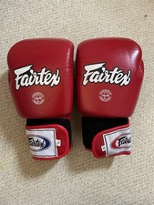 Fairtex Muay Thai Boxing Gloves, Red, 10oz