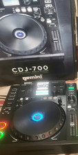 2x Gemini CDJ 700 - CD/MP3/USB Media Player . Comes with organ box.