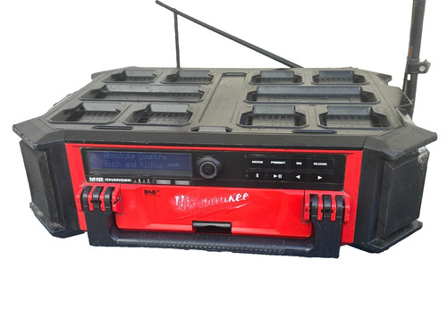 Milwaukee packout radio - milwaukee,