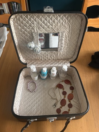 Vintage pukka luggage vanity - vintage,