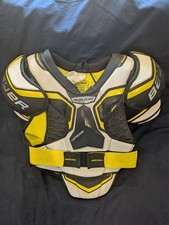 Bauer Supreme Matrix Hockey Shoulder Pads (SR. Large)