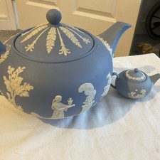 1 LRG Teapot 2 Pints and 1