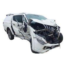 MITSUBISHI L200 ENGINE COMPLETE 2.4 4N15 DIESEL 2015-2019 1000D105